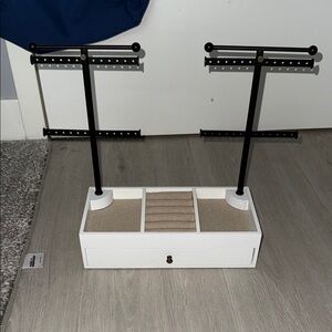 Black and White Jewelry Organizer Stand